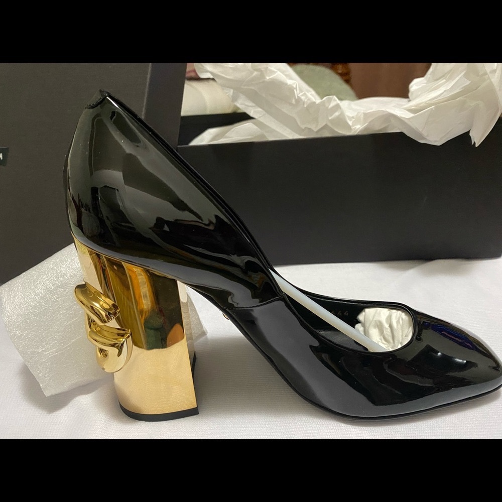 💯Authentic Dolce&Gabbana Patent Leather Pumps Black size 39 Labor Day sale